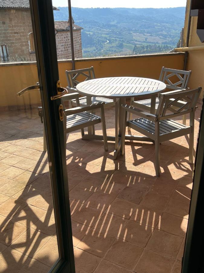 Appartamento Con Terrazzo Orvieto Exterior foto